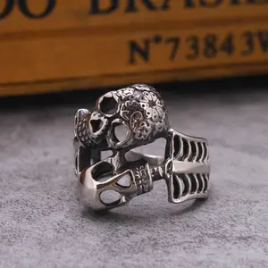 European and American new punk hip-hop stainless steel double skull men's ring fashionable and domineering accessory