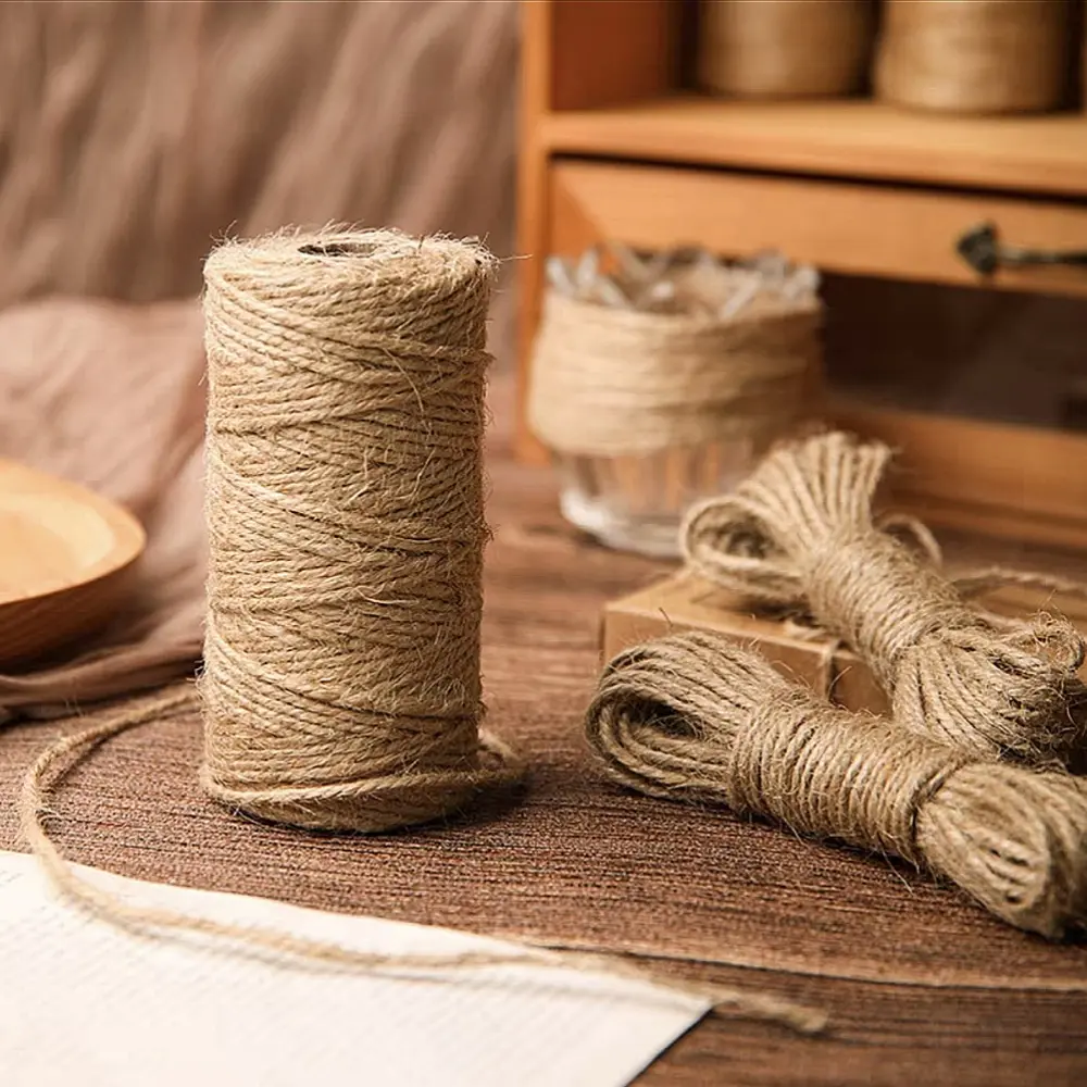 1.5mm 100m length natural jute twine, All Natural Twine, suitable for handicrafts, gifts, packaging, holiday wrapping twine, gardening, etc. Jute twine can be used for house and garden.
