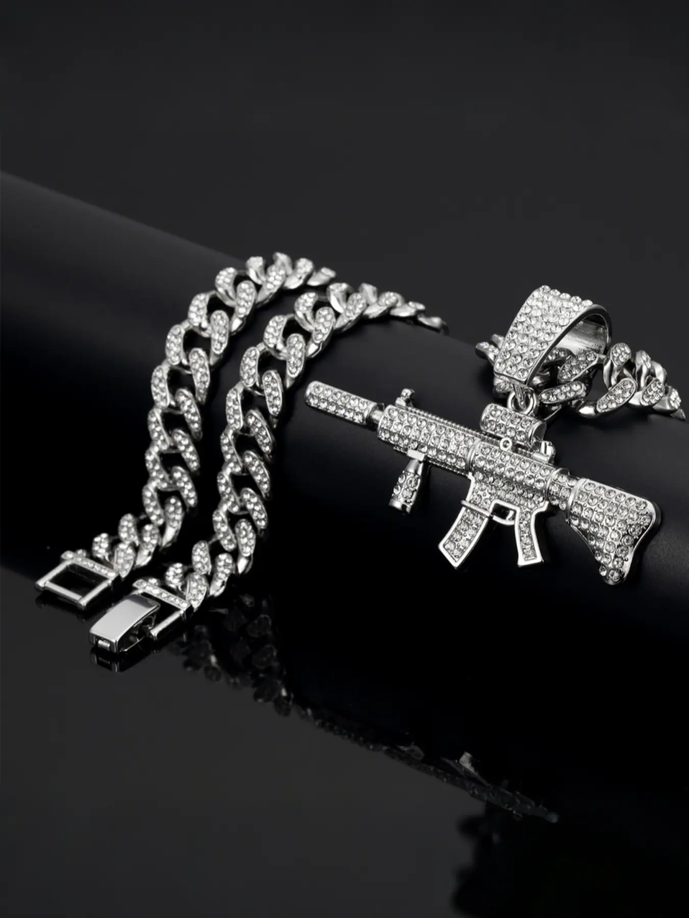 Hiphop Gun Model Sparkling Zirconia Pendant Necklace, Alloy Chain Jewelry, Streetwear Artistic Design, Party & Daily Wear Accessory, Chain Necklaces