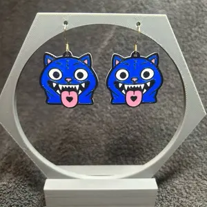 K-pop derpy tiger earrings