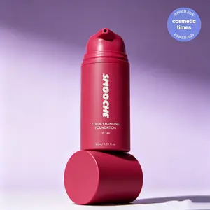 Smooche Color Changing Foundation Intelligent Shade Matching Liquid Makeup SPF 15 Protection 24H Long-Lasting Wear Vegan Cruelty-Free For All Skin Tones