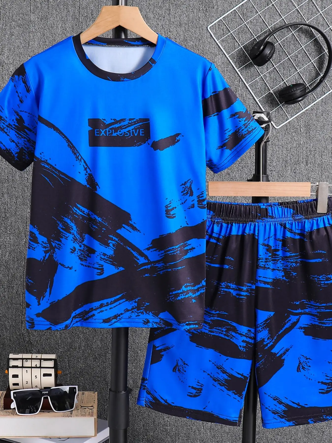 Two-Piece Set Boy's All Over Print Short Sleeve Tee & Random Print Shorts, Casual Round Neck T-shirt & Elastic Waist Track Shorts, Summer Clothes for