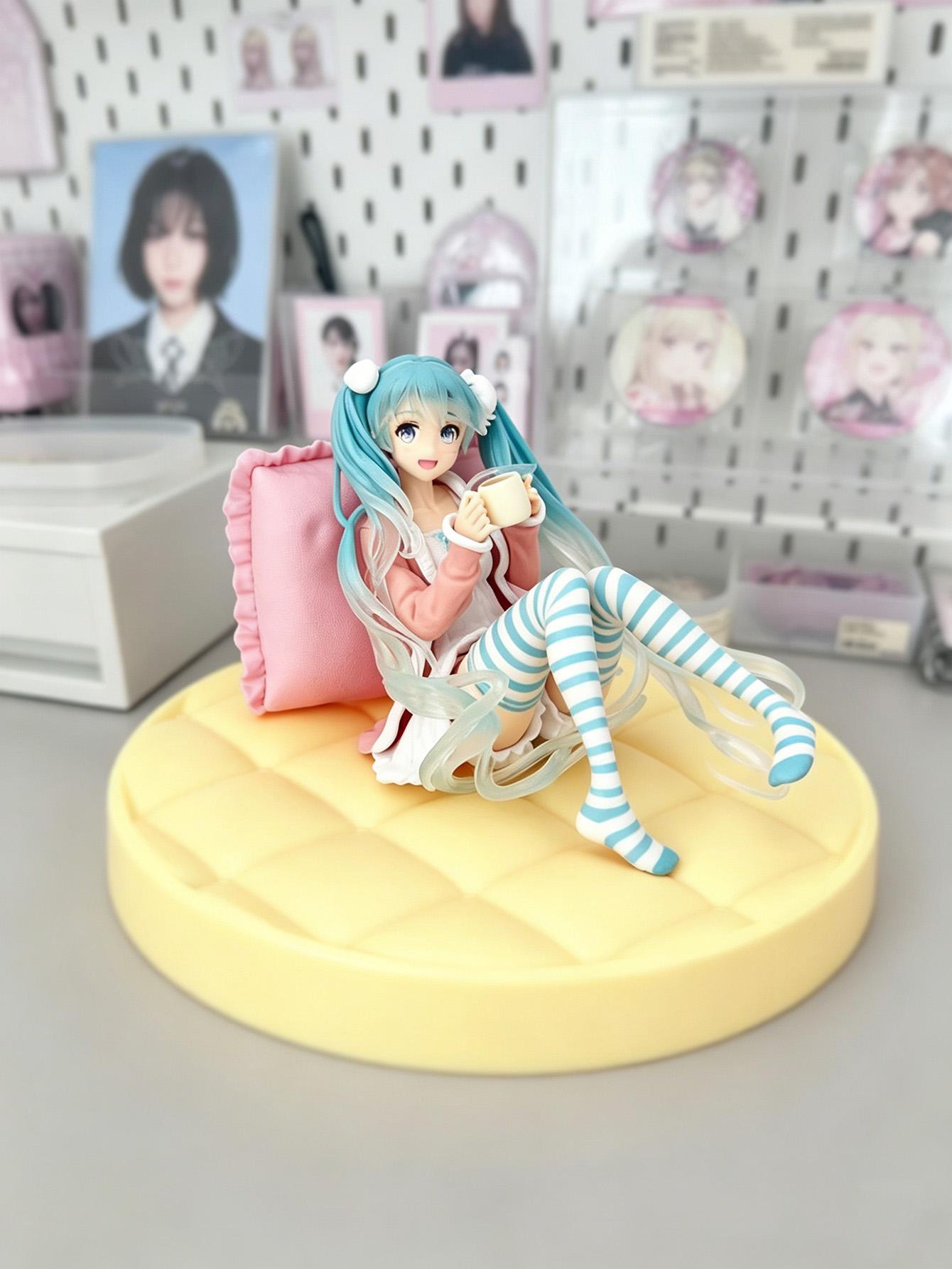 Hatsune Miku exquisite style/Hatsune Miku/Country style PVC figure official collector's model. Cute room decoration, TikTok makes me love it, a gift for otaku, exquisite anime unboxing.