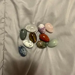 Crystal eggs