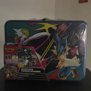 Pokemon 2025 Fall Collectors Chest