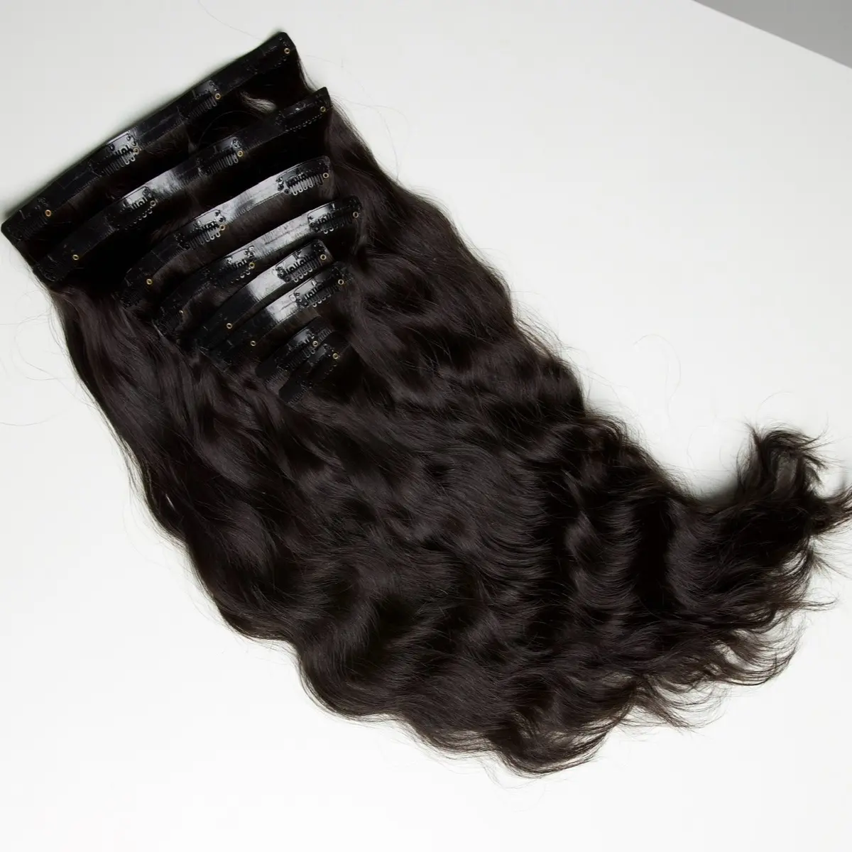 Glam Luxe Collection Luxe Seamless Clip-ins Natural Wave 100% Virgin Hair Extensions 8  Pieces 160g Volume Length
