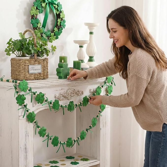St. Patrick's Day Shamrock Garland Decorations 4.92 ft Velvet Shamrock Hanging Banners with Wood Bead & Bow, Luck Of The Irish Clover Garland Green Decor St.Paddys Party Holiday Fireplace Mantel Indoor Wall Home Decor