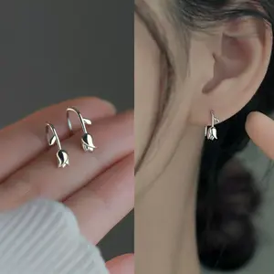 [Summer New Product Offer] Tulip earrings are sweet and cute niche flower earrings, simple and versatile summer jewelry gifts