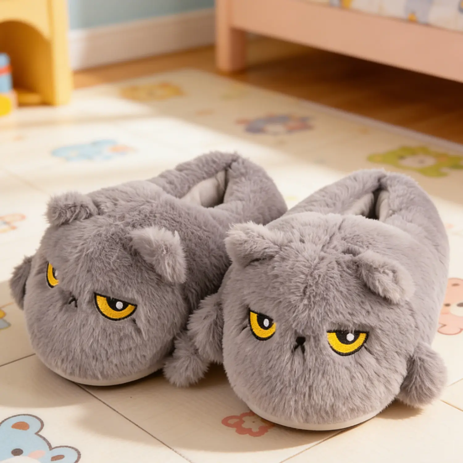 Women's Grumpy Cat Fluffy Home Slippers - Comfortable Novelty Footwear with Cozy Plush Design and Moody Eyes