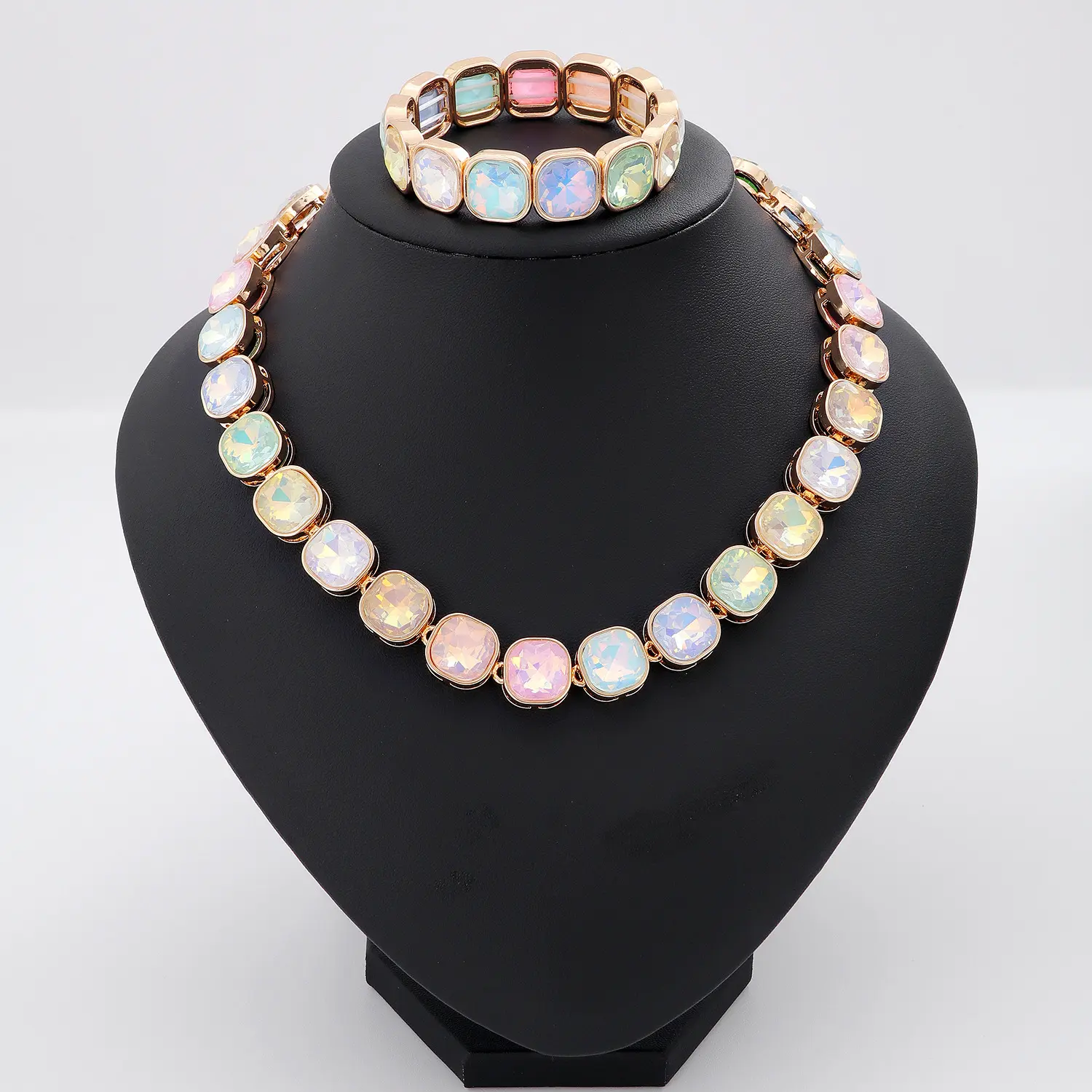18K Gold Plated Boho Fashionable Macaron Bracelet And Necklace Set For Women, Alloy Colored 5A Zircon Sparkling Banquet Jewelry, Elegant Bohemian Style, Fashionable Gift For Her, Luxurious Charm Jewelry