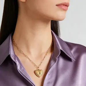 Women's A-Z Initial Letter Name Necklace, Fashion Costume Jewelry Accessory