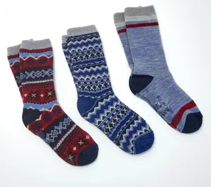 MUK LUKS Men's Set of 3 Jojoba Infused Cozy-Lined Lounge Socks MUK LUKS Men's Set of 3 Jojoba Infused Cozy-Lined Lounge Socks