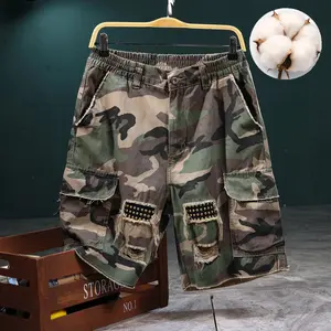 Men’s camouflage print casual shorts, street-style loose straight fit, suitable for outdoor wear; summer men’s apparel, stylish cool outfit, cotton–polyester blend fabric that creates a summery vibe.