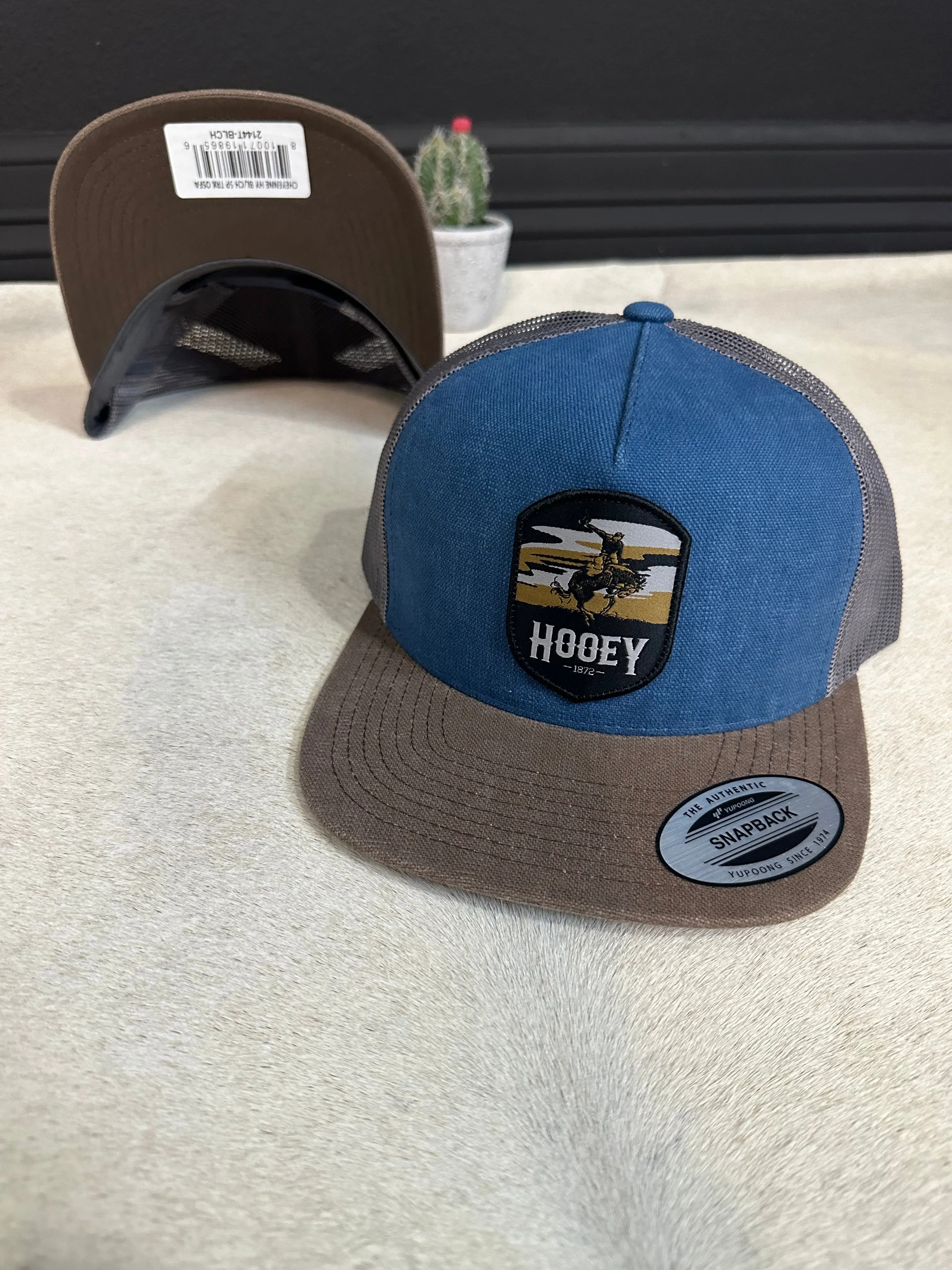 Hooey Cheyenne BL/CH Snapback Cap with Front Pocket and Logo Design