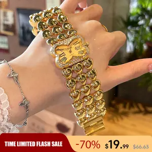 Luxury Gold Four Leaf Clover Heart Link Bracelet Watch For Women Sparkling Crystal Diamond Inlaid Quartz Wristwatch Elegant Vintage Roman Numeral Ladies Watch Stylish Bling Jewelry Accessory For Daily Party Gift