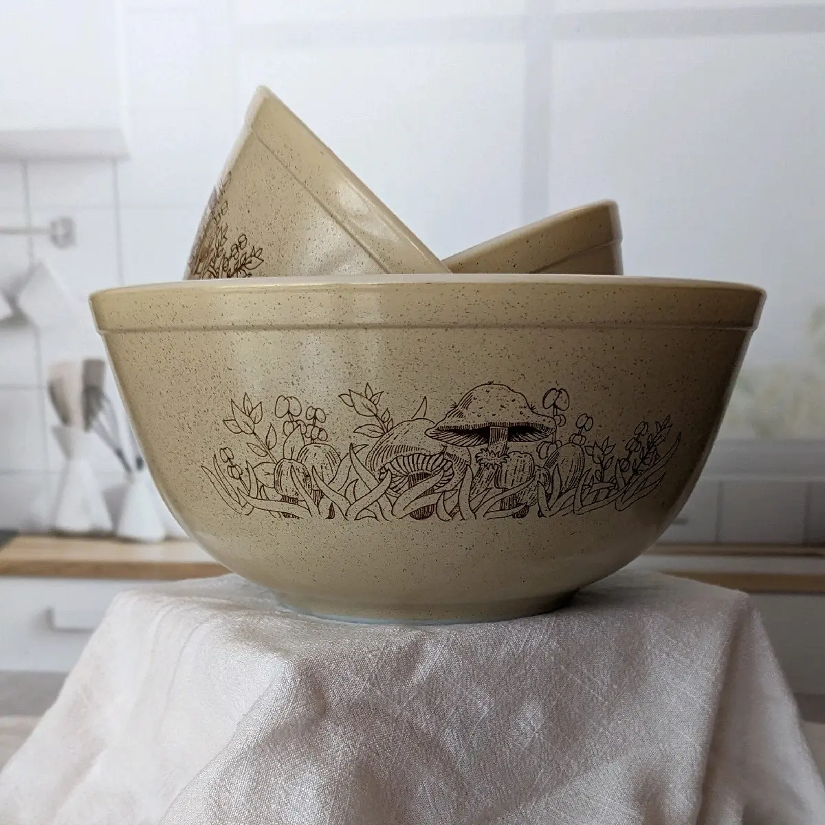 Pyrex Forest Faire Mixing Bowl Set for Cooking Tableware Glass Mushroom Serving Wooden Wood