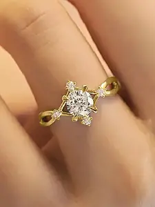 Snowflake Design Artificial Gemstone Ring, Elegant Romantic Zircon Ring for Women, Fashion Jewelry Accessories for Wedding, Engagement, Party, Daily Clothing Decor