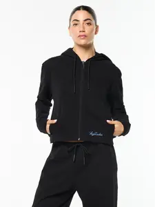Nera Hoodie- Black Beauty
