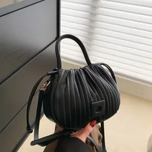 Bag hands summer