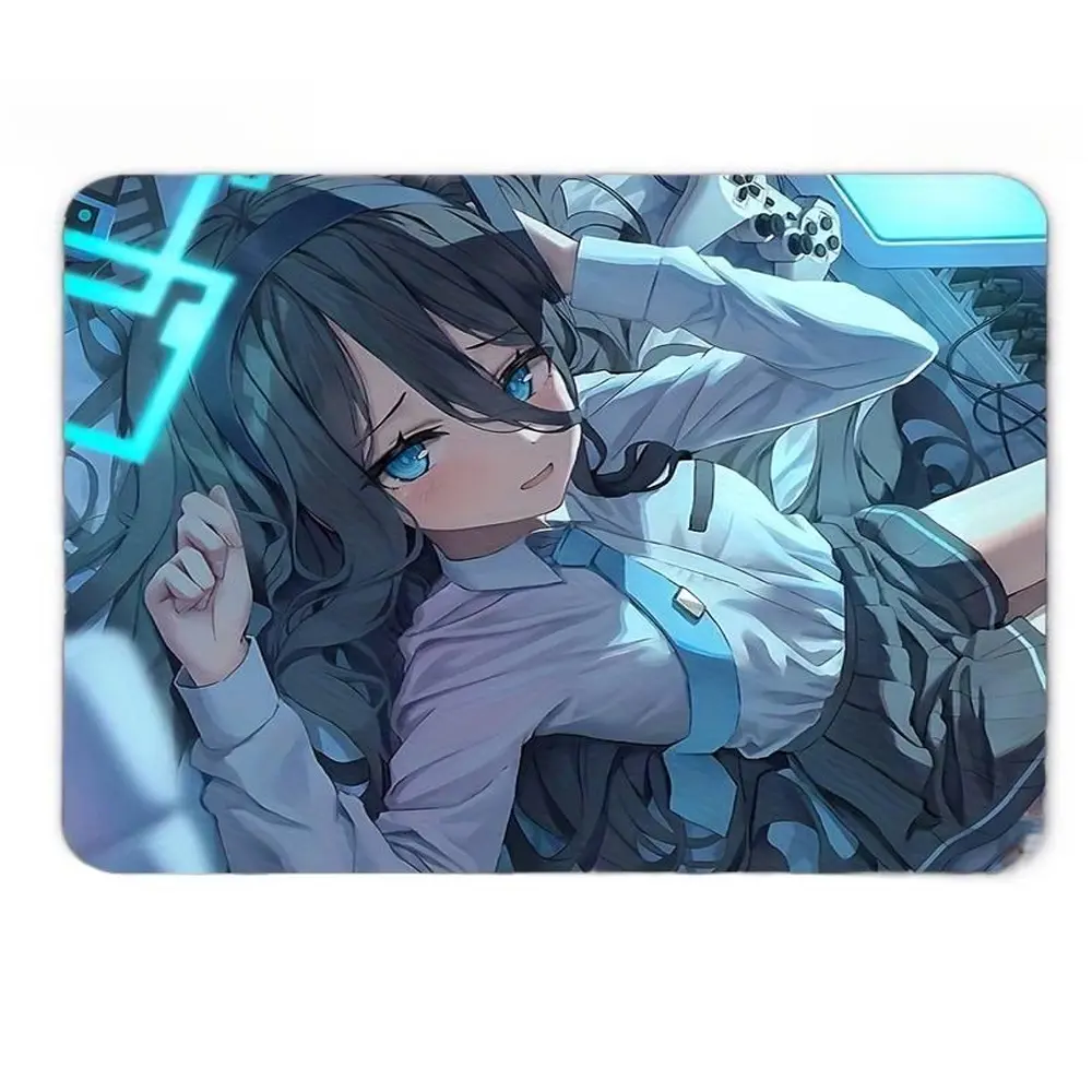 A cute ACG rubber mouse pad featuring anime girl Tendo Alice, with an anti-slip base. Suitable for office work, studying and gaming, it is portable and durable as a desktop mat for portable computers. Size: 20×24cm