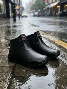 1 Pair of Unisex Casual Rain Boots: One-Piece Waterproof Upper, Anti-Slip & Wear-Resistant Outsole, Outdoor Practical Style, Ideal for Men's Daily Commute in Rainy Season