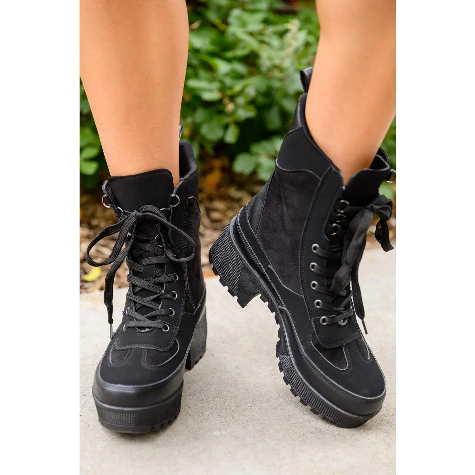 Desert Nights Lace Up Boots In Black