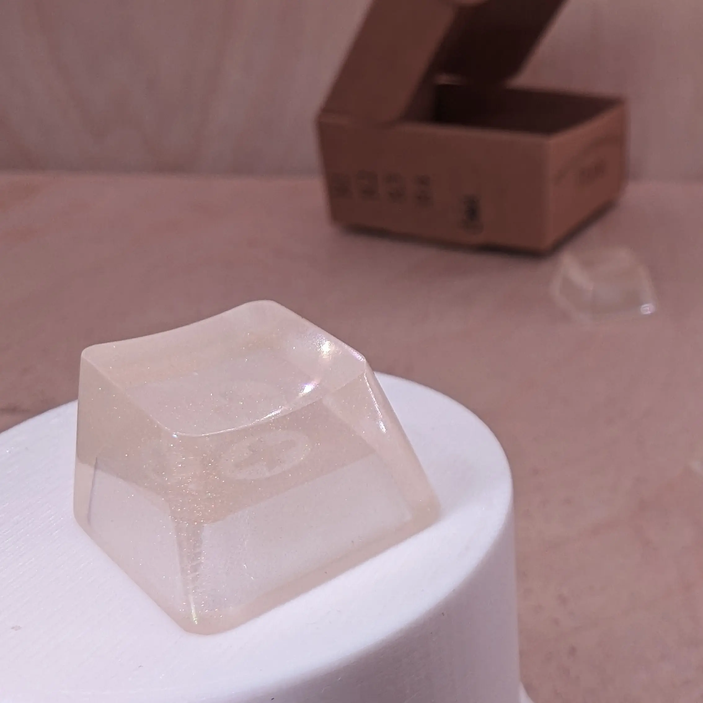ResinKeyWorks Gold Dust Blank 1U Accent Keycaps, Transparent Hand Polished Resin OEM Caps with MX stems