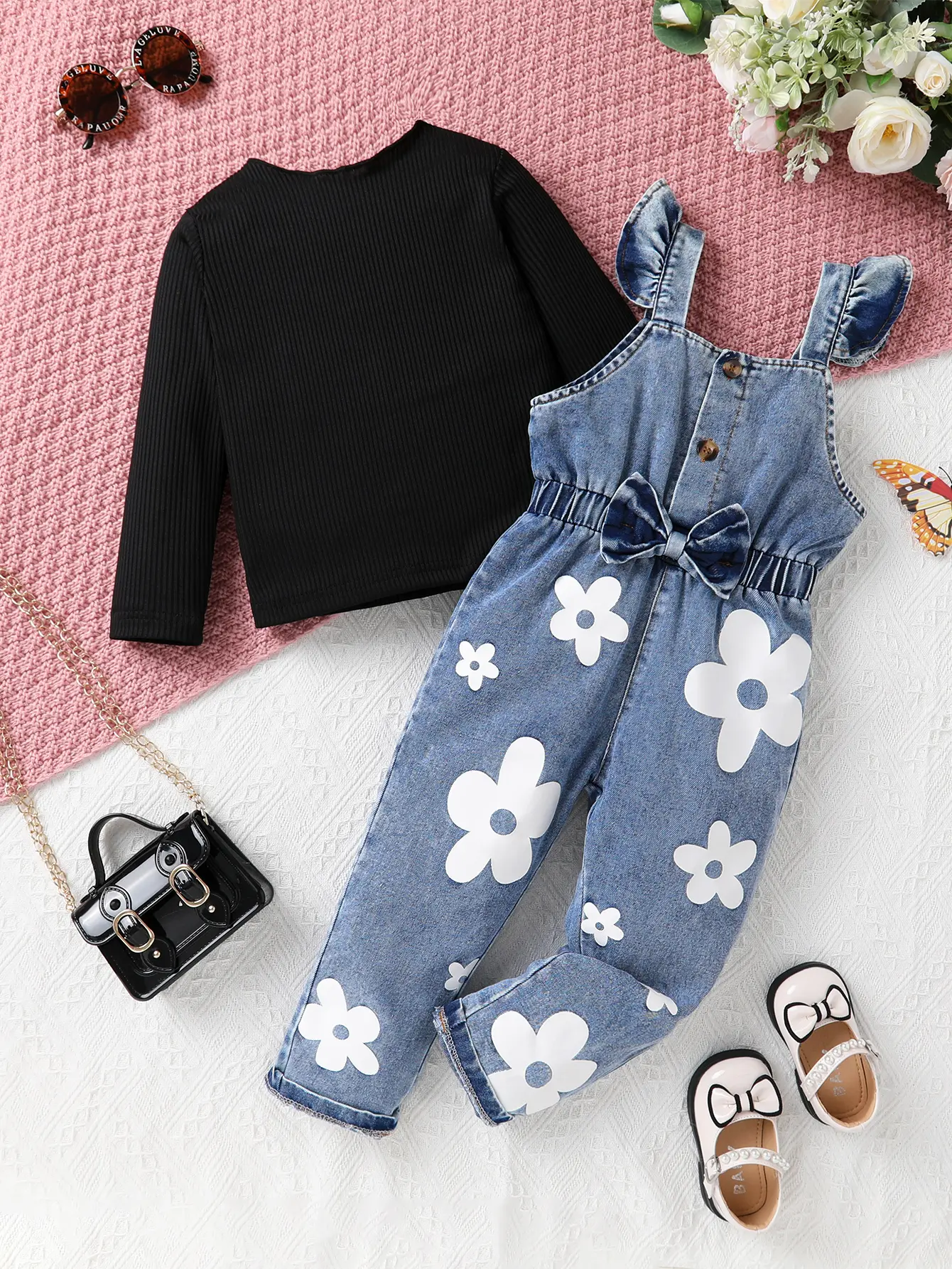 2-piece Set For Little Girl, Elegant, Sweet, Lovely, Solid Color, Ribbed T-shirt And Butterfly Printed, Hemmed Denim Overalls For Casual Vacation Party. Baby Clothes Girl Fashion Clothes Set Girlclothes Combined Set