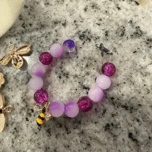 Bee bracelet