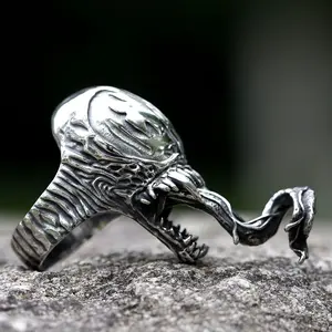 New Men's 316L Stainless-Steel Giant Venom Ring for Teens Gothic Punk Fashion Jewelry Unique Design Daily Wear