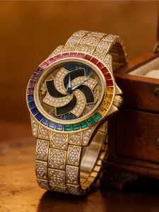 Men's Luxury Quartz Watch with Rotating Diamond Dial Hip Hop Style Luminous Waterproof Stainless Steel Band for Trendy Look