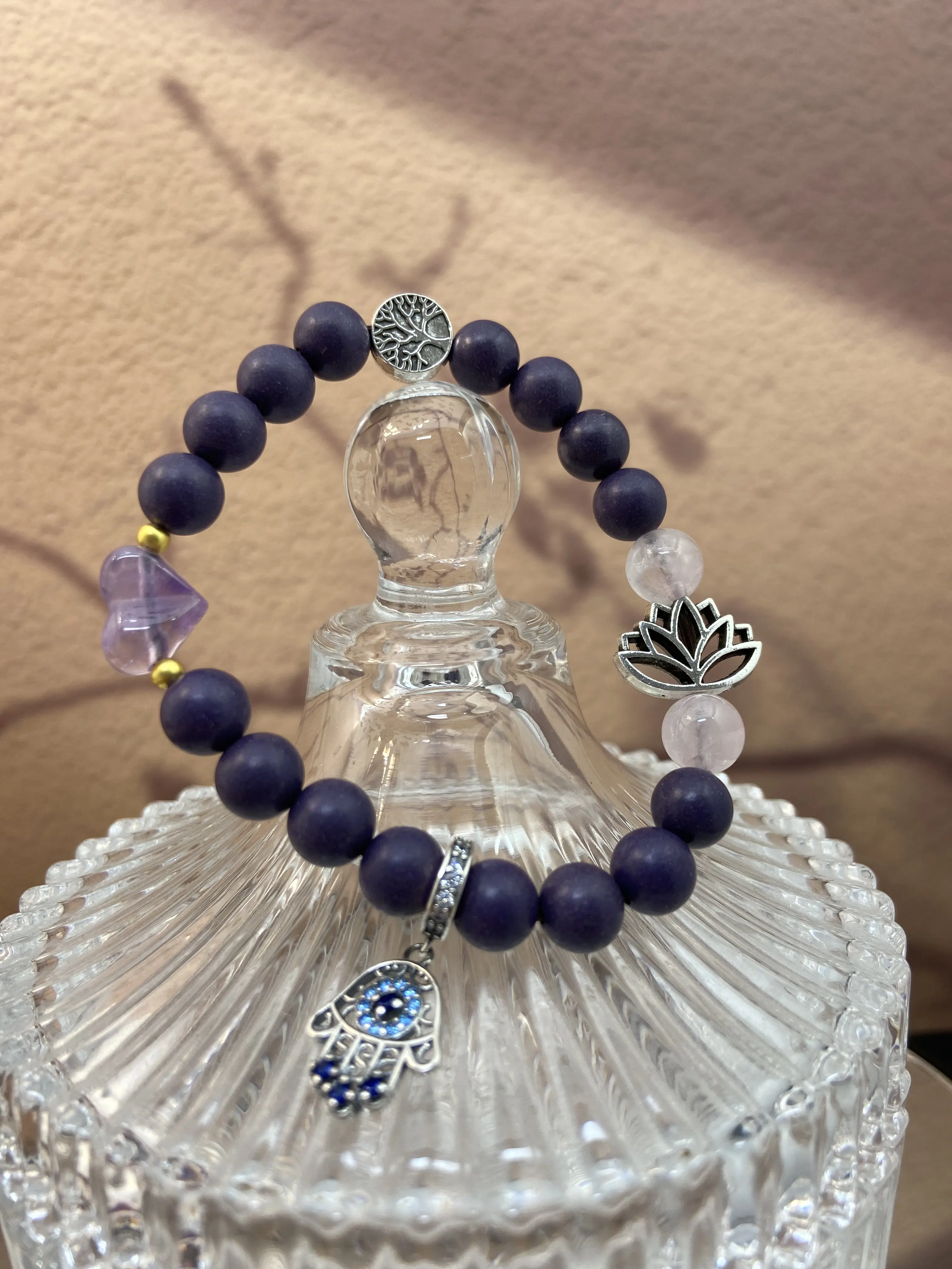 8MM Ylang-ylang Foral Incense Aromatherapy Bracelet for Relationship and Protection wth Hamsa+heart+lotus