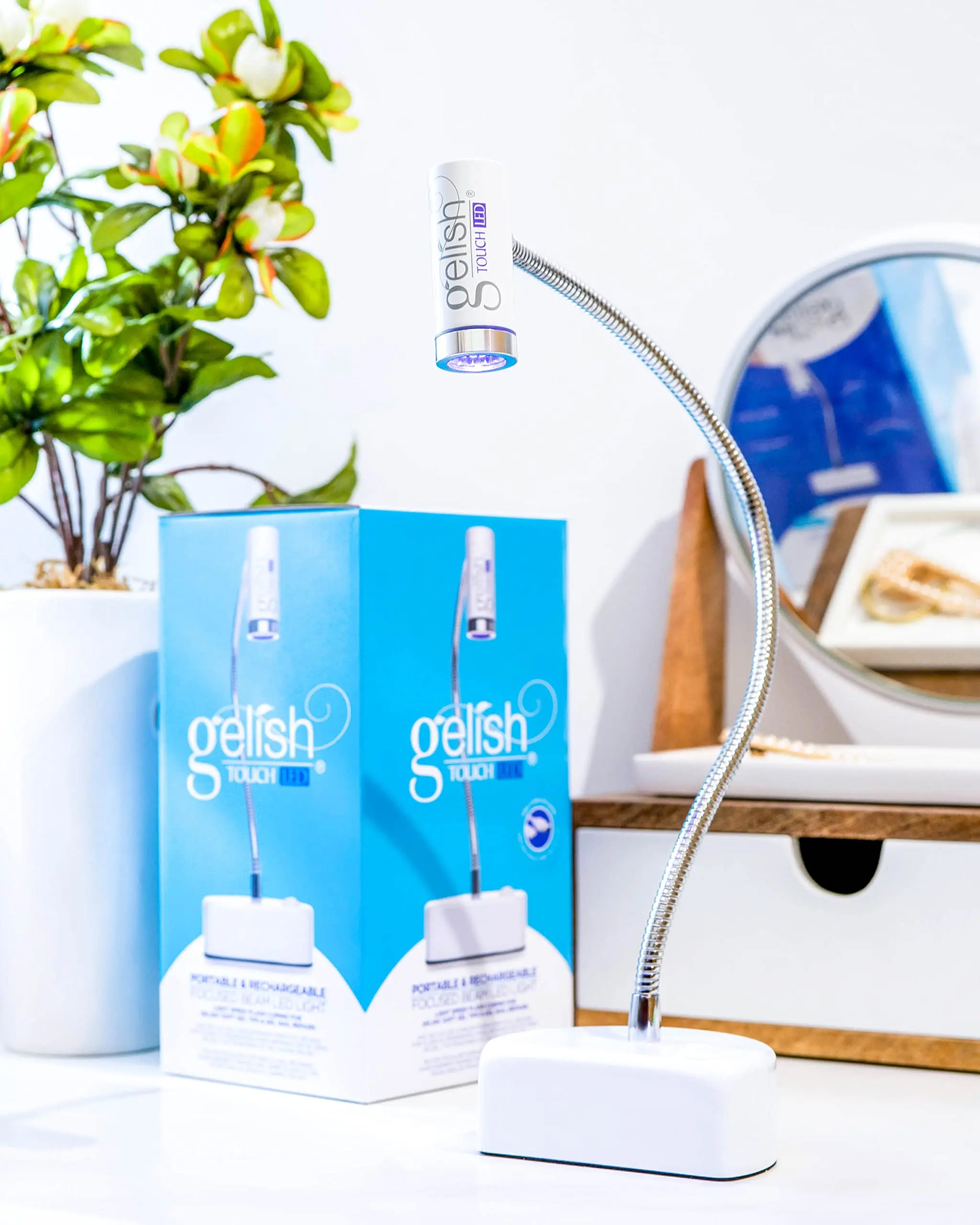 Gelish Touch LED Light – Portable, Rechargeable UV/LED Lamp, Touch Activated, 30-Second Curing for Faster Gel Nail Applications.