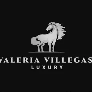 Valeria Villegas shop