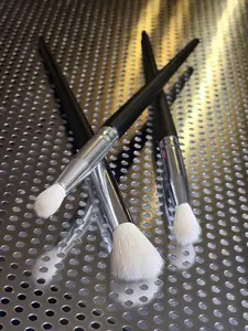 3 - pack of cruelty free goat hair makeup brushes Flawless Cosmetic