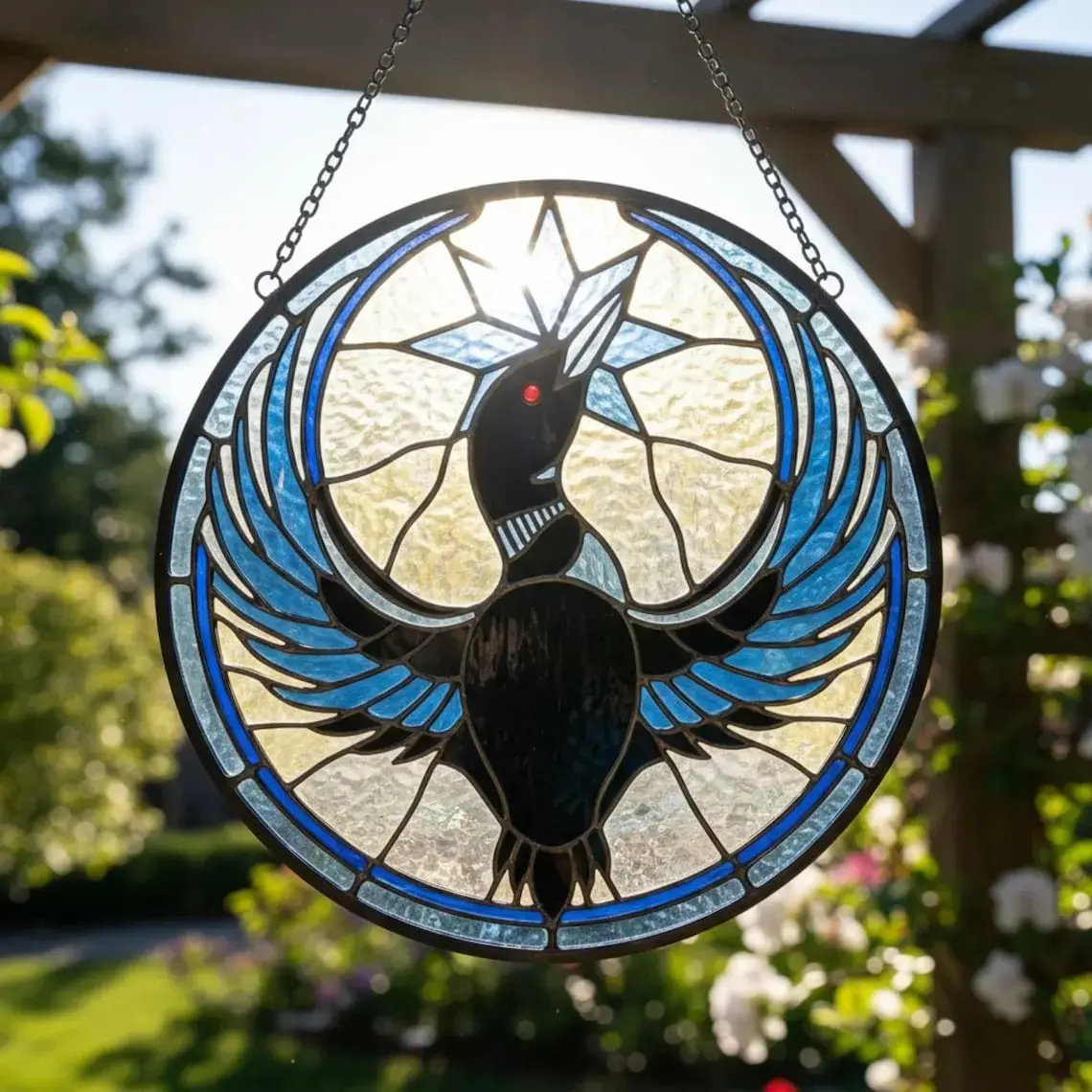 Hangable Black Bird Stained Glass-Style Round Window Hanging with Blue Wings, Suncatcher for Home Garden Room Decoration, Light-Filtering Gift for Nature Lovers