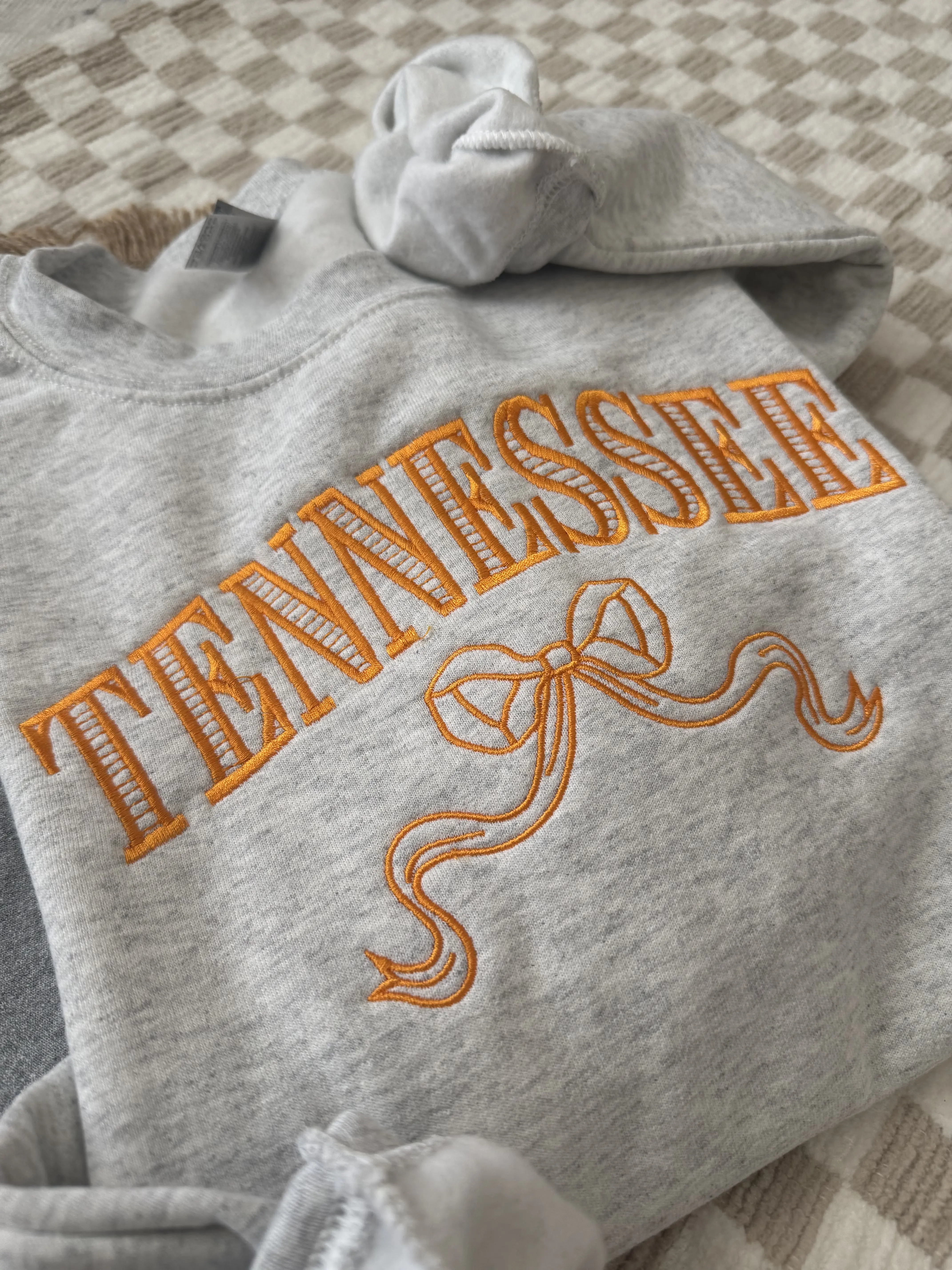 TN College Football Embroidered Tennessee Bow Sweatshirt Crew Neck Gray Casual Wear for Fans with Unique Bow Graphic Design