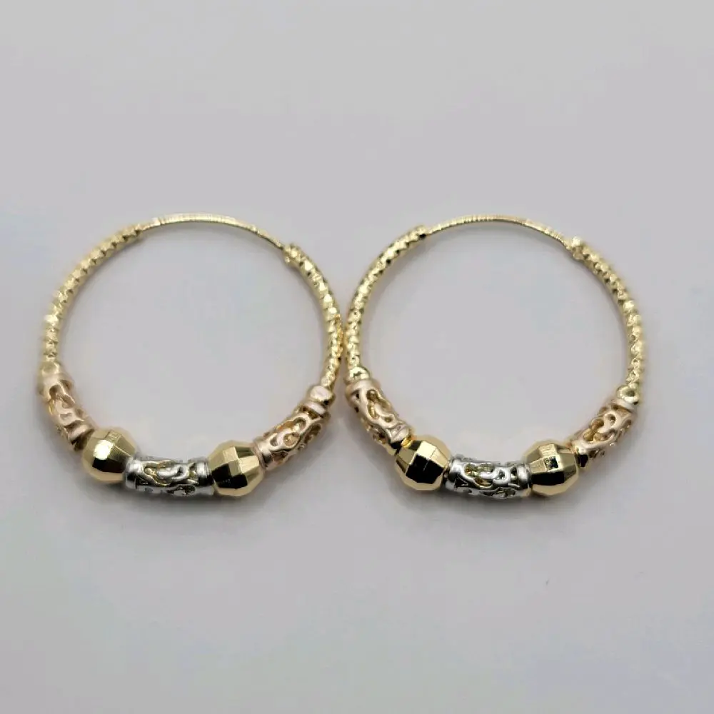 Beautiful Hoop Earrings 3 Color 30mm 2mm Wide Laminated Gold Fashion Jewelry for Women Versatile Stylish Accessory Ideal for Various Occasions