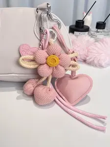 Healing Forest Style Flower Heart-Shaped Keychain/Bag Pendant, Floral Pattern Keychain, Knitted Flower Pendant Paired With Faux Leather Heart-Shaped Pendant, Bag Accessories And Car Key Pendant, Small Gifts For Birthdays, Mother's Day