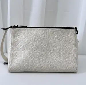 Pre-owned Louis Vuitton Calfskin Shoulder Bags Shoulder Bag XMAX DEAL