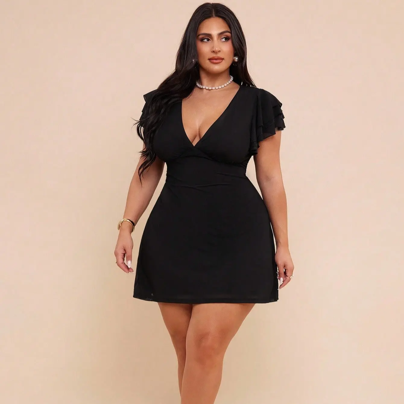 SHEIN BAE Plus Size Black V-Neck Mini Bodycon Dress – Sexy Party Dress For Women, Fall Wedding Guest & Halloween Outfit