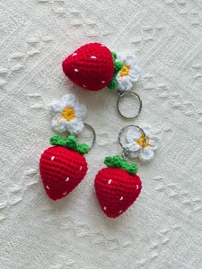 Crochet Strawberry Daisy Keychain: Cottagecore Amigurumi Bag Charm