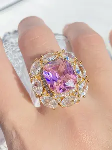 Luxurious Iced Out Blingbling Zircon Flower Ring for Women, Sparkling Metal Coated Copper Jewelry for Weddings & Gifts