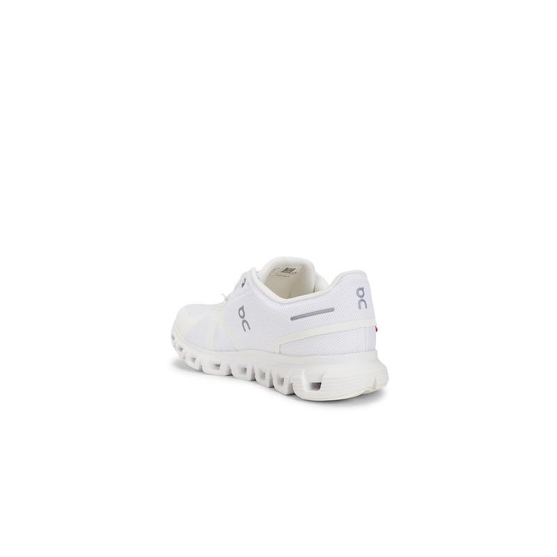 On Cloud 6 Sneakers in White