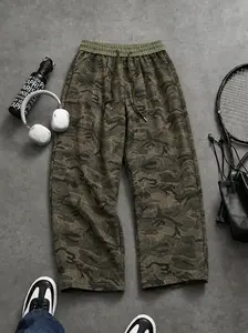 Men’s camo baggy pants, wide-leg sweatpants, Y2K streetwear, loose fit, casual athletic joggers, camouflage outdoor fashion, hip hop skateboard pants