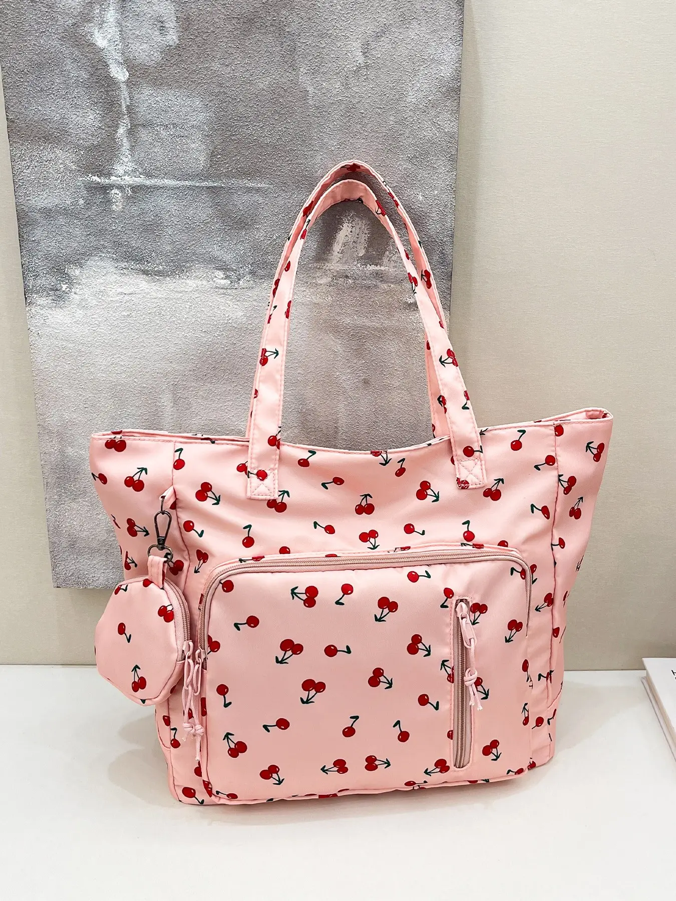 1pc Ladies' cherry printed Everyday Tote Bag, with a soft and cute casual style paired with the same pattern coin purse, suitable for campus, leisure gatherings, and daily affairs. It is a must-have shoulder bag for ladies Stylish Bag Nylon Tote Bags