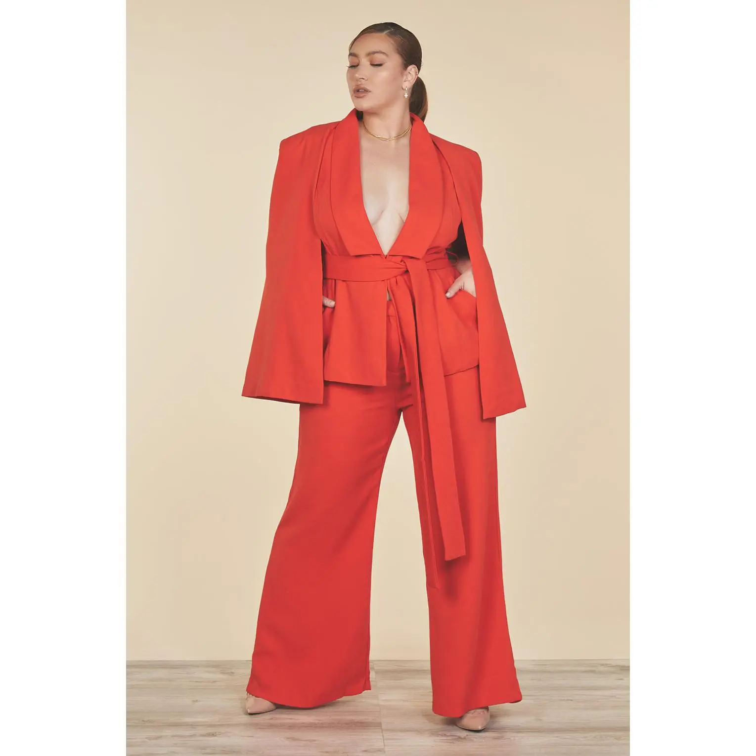 Kayla Curvy Cape Suit Set