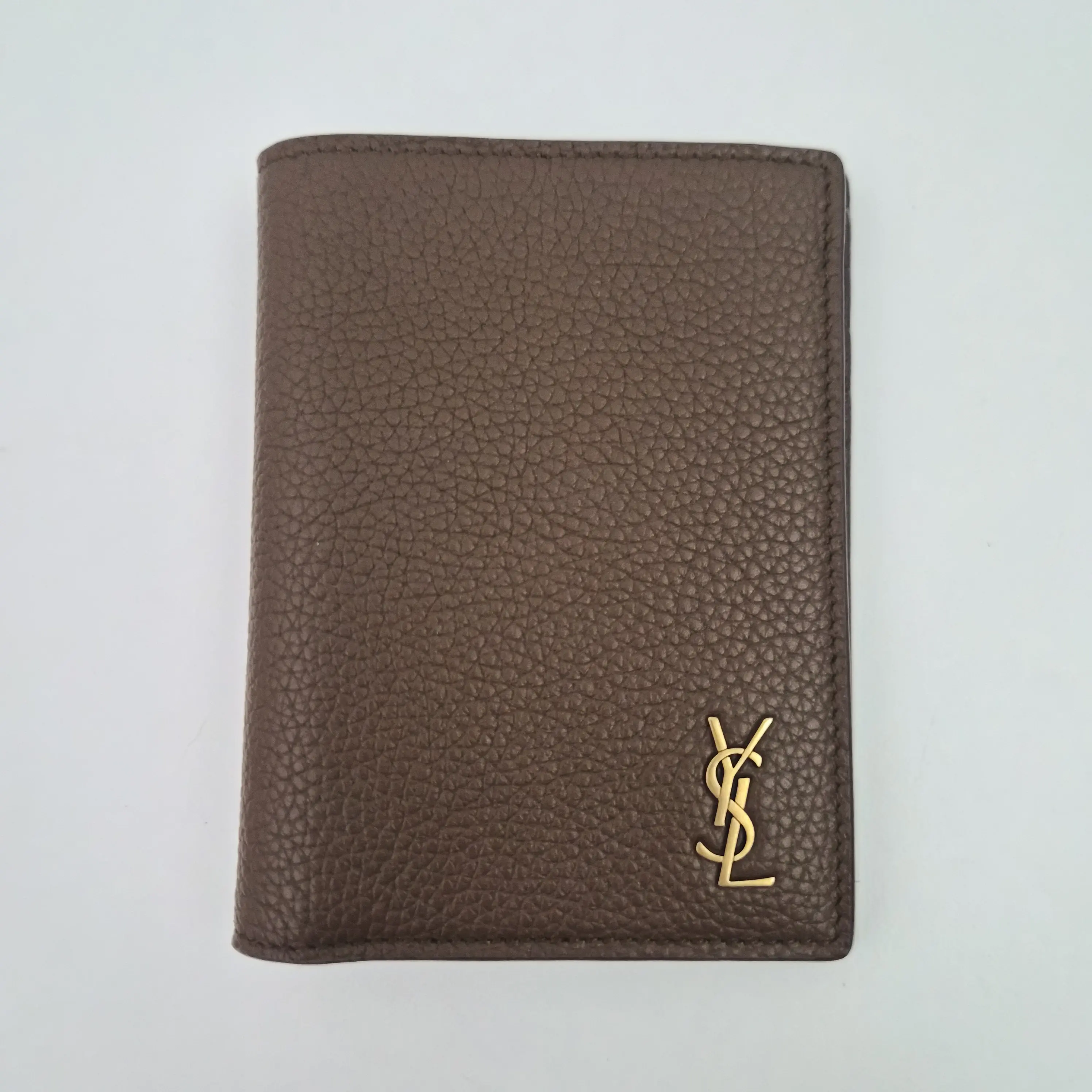 Pre-owned Yves Saint Laurent leather Small Leather Goods Saint Laurent Tiny Cassandre Credit Card Wallet in Grained Brown