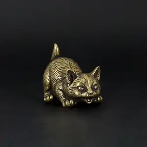 Copper Crawling Cat Figurine, Vintage Solid Tea Pet Animal Craft Gift, Decorative Home Office Desktop Decor, Cute Kitty Statue for Desk Decoration