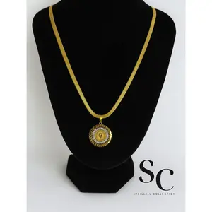 18k Gold Medallion Necklace